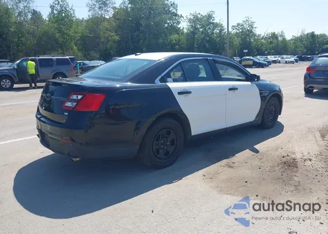2013 Ford Police Interceptor z USA, uszkodzony, nr VIN 1FAHP2M86DG124609
